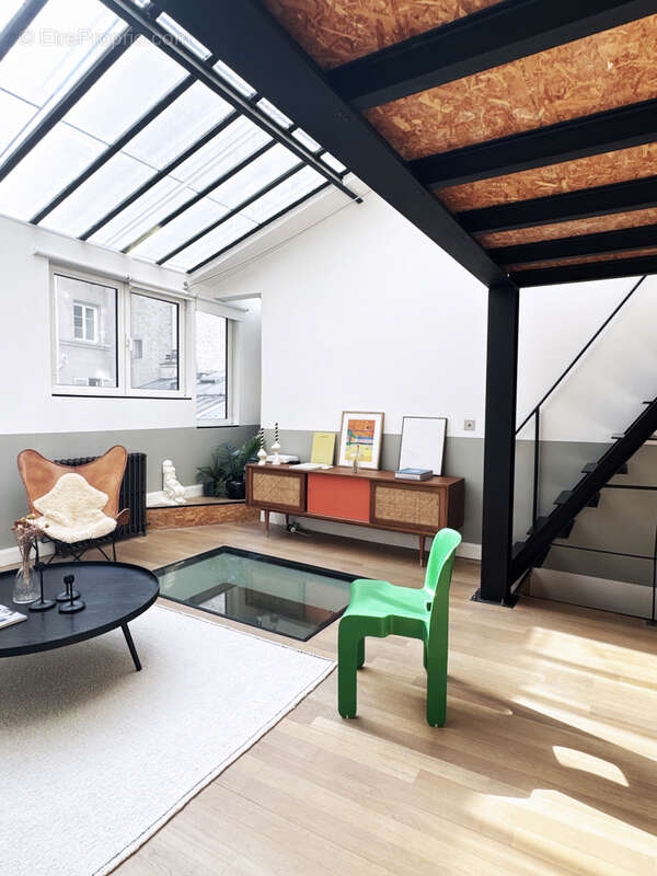 Appartement à PARIS-18E