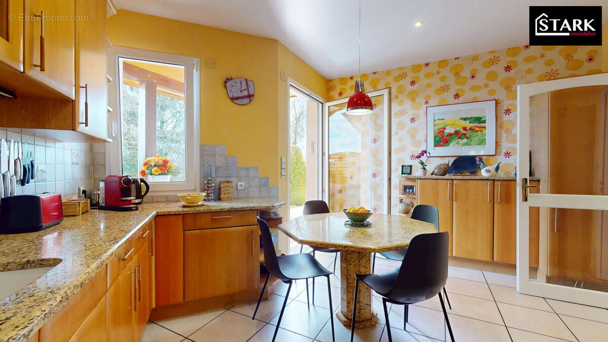 Maison à SAINT-GERMAIN-LE-CHATELET