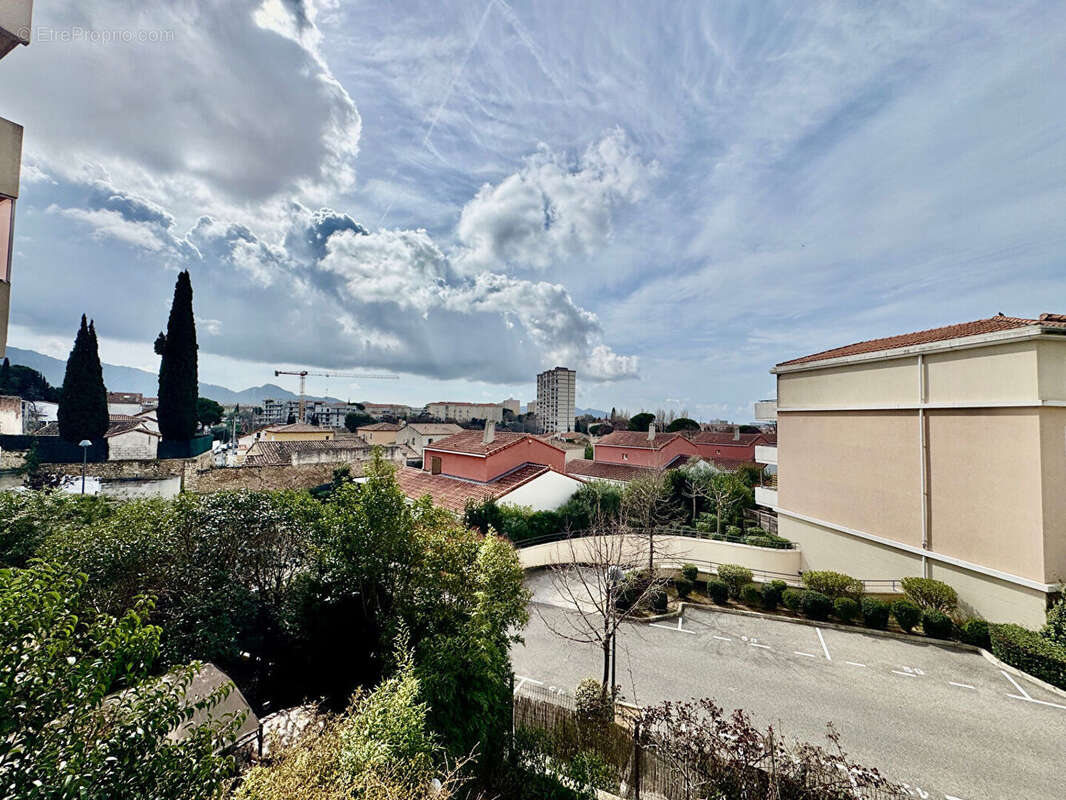 Appartement à MARSEILLE-12E