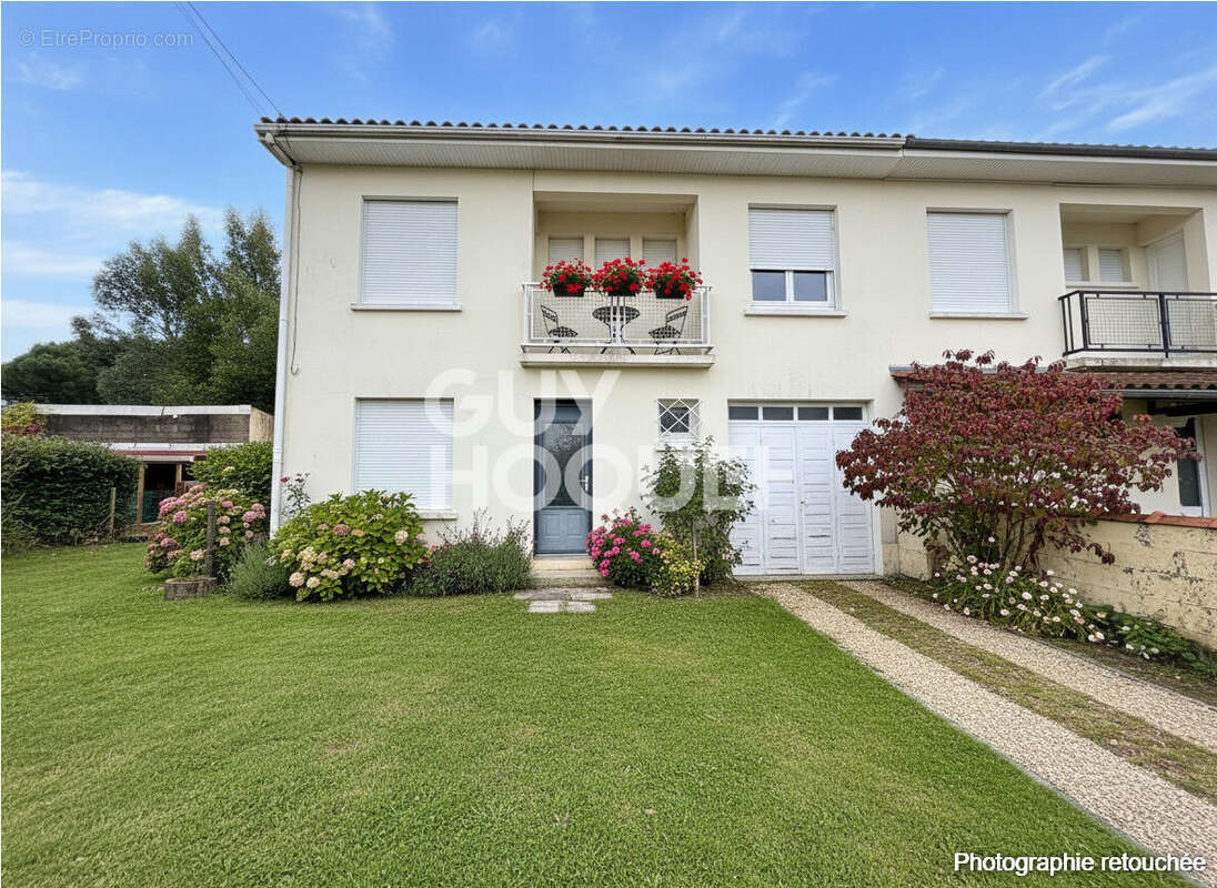Maison à VILLENAVE-D'ORNON