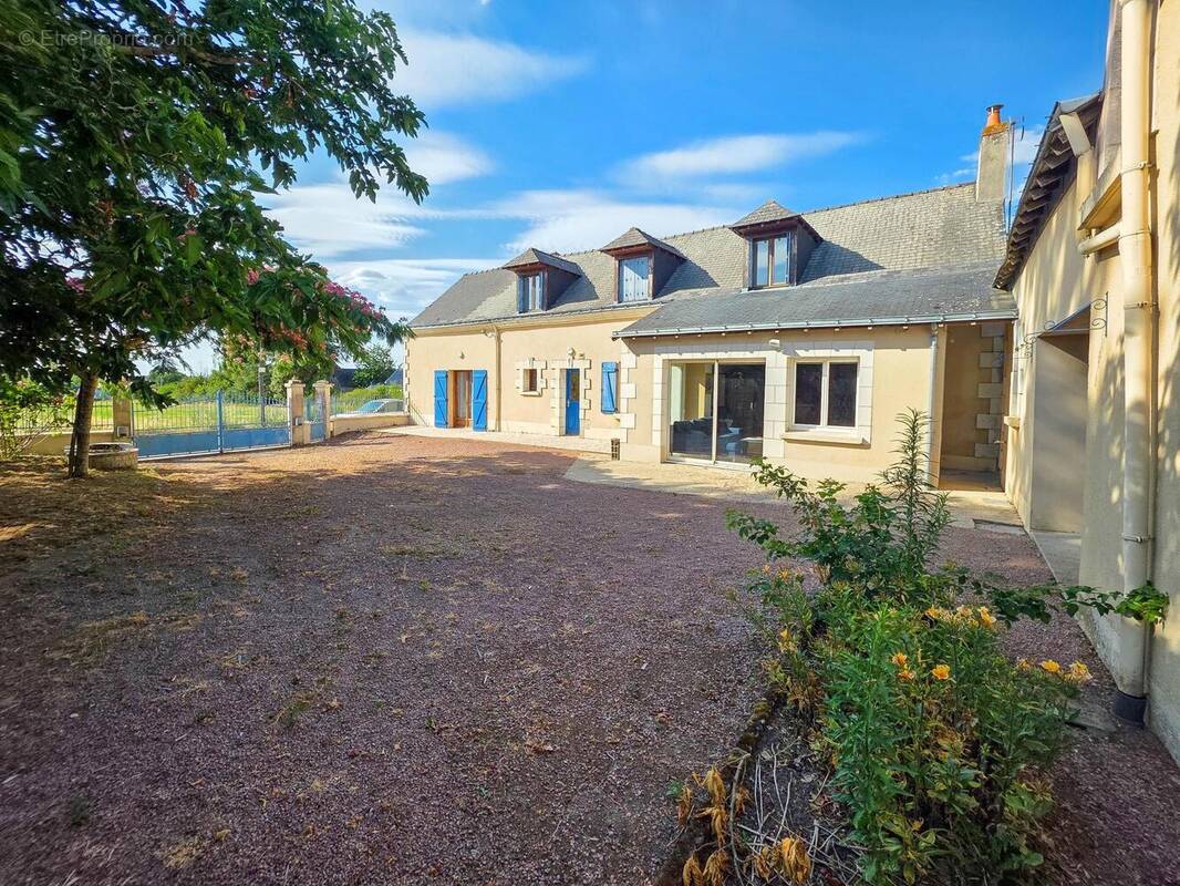 Photo 1 - Maison à VERNANTES