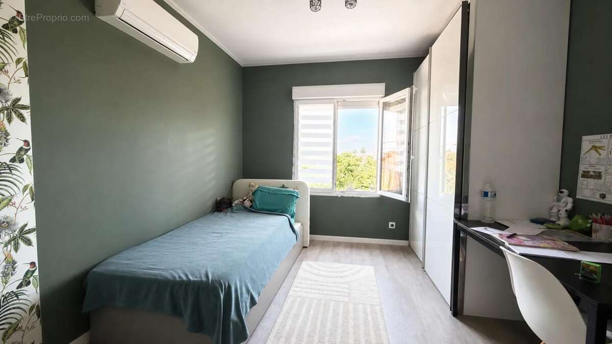 Maison de 6 pièces de 140 m² à Villeurbanne - photo 13