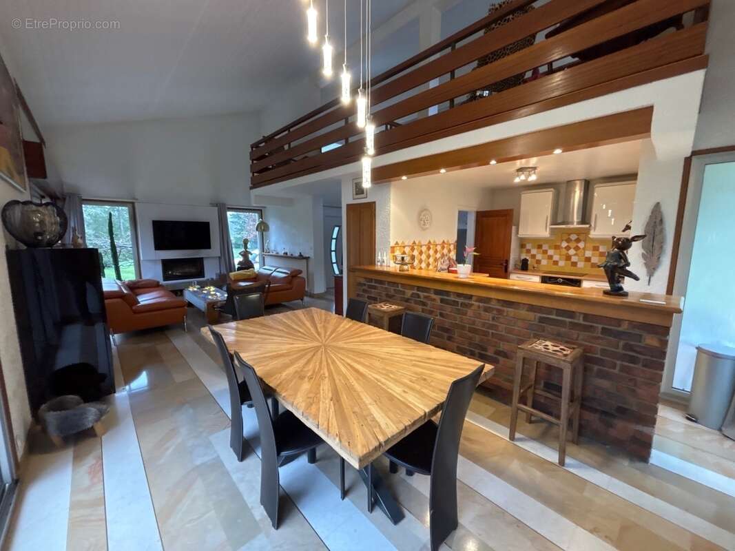 Maison à MILLY-LA-FORET