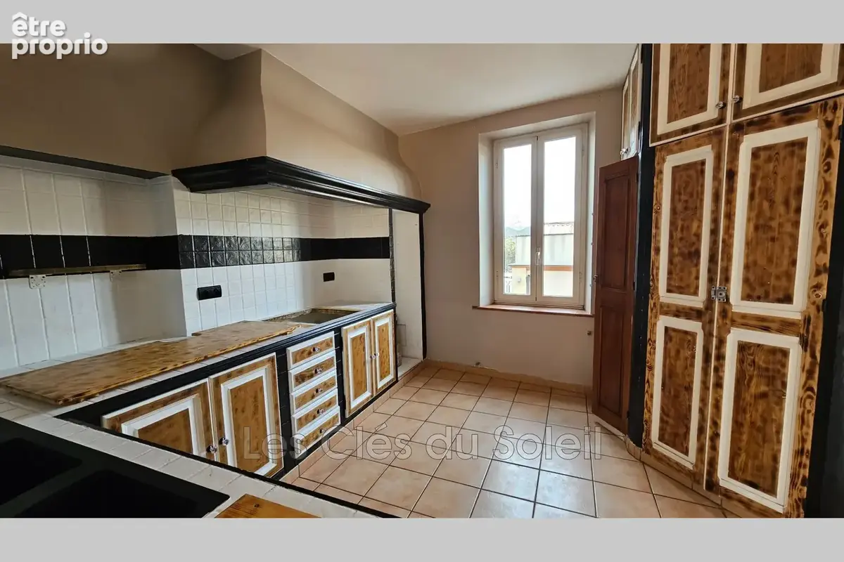 Appartement 4 pièces 95 m² à vendre à Brignoles (83170) - photo 3