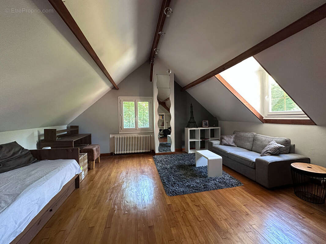 Maison 180m² à noisy-sur-école - photo 6