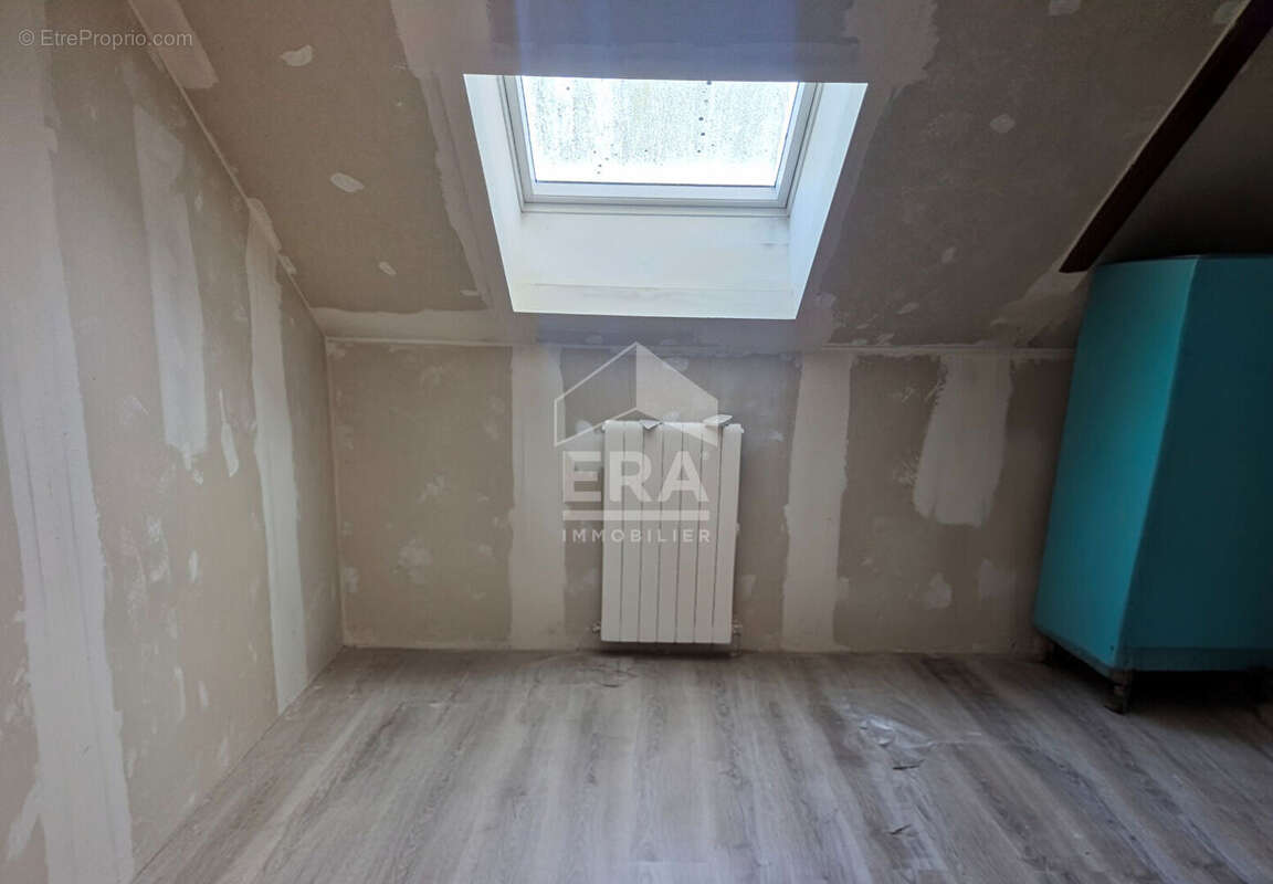 Maison à BRUAY-LA-BUISSIERE