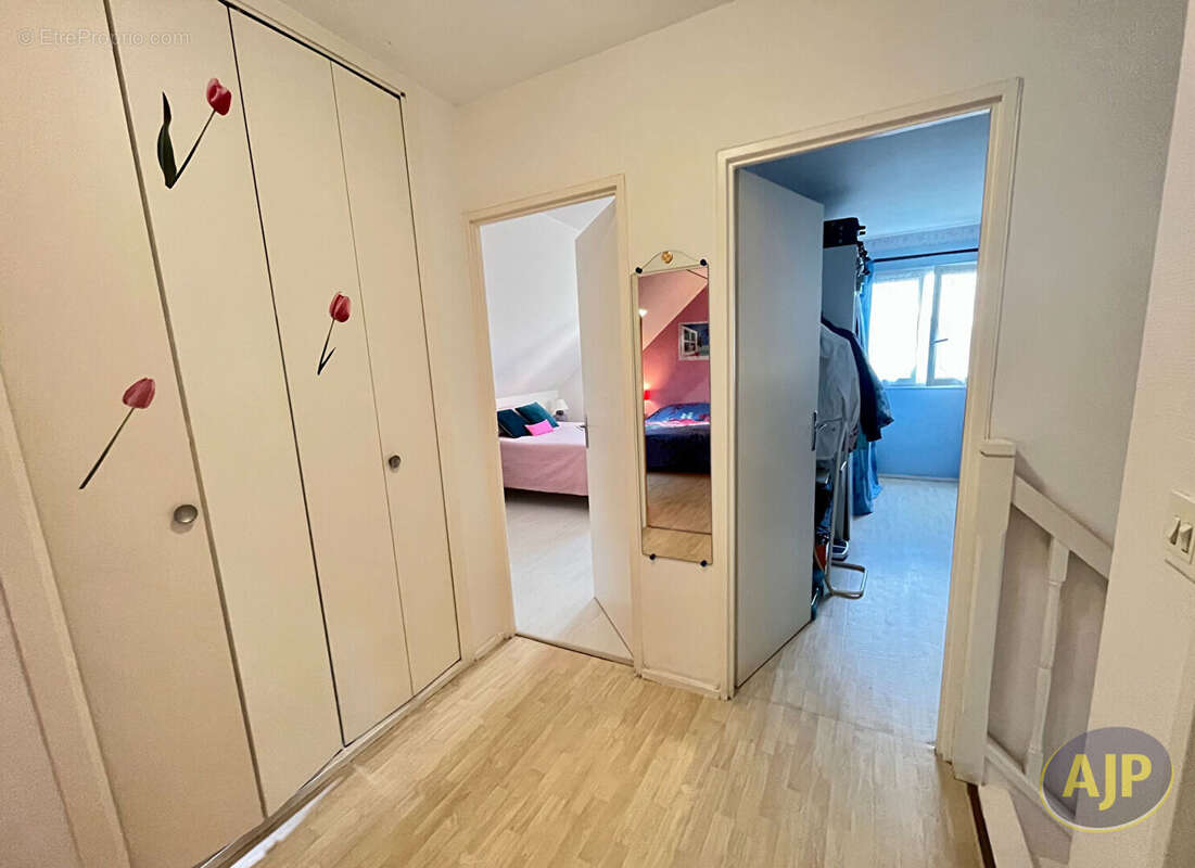 Maison à LA CHAPELLE-SUR-ERDRE