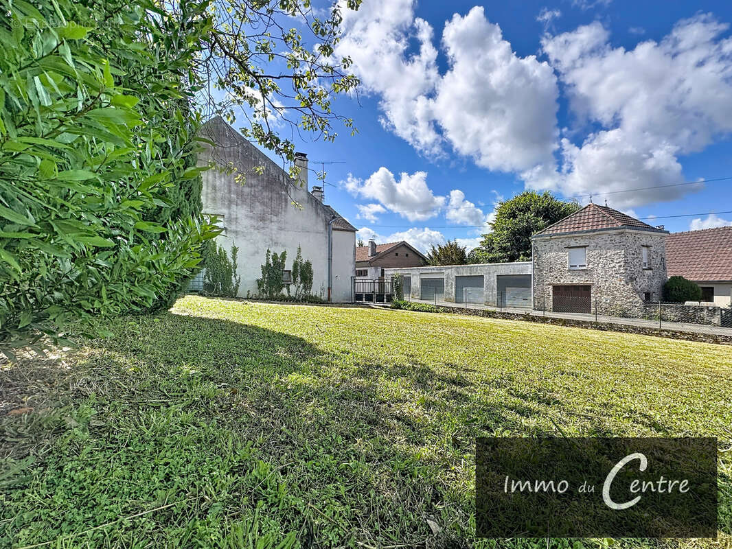 Maison à MONTMIRAIL
