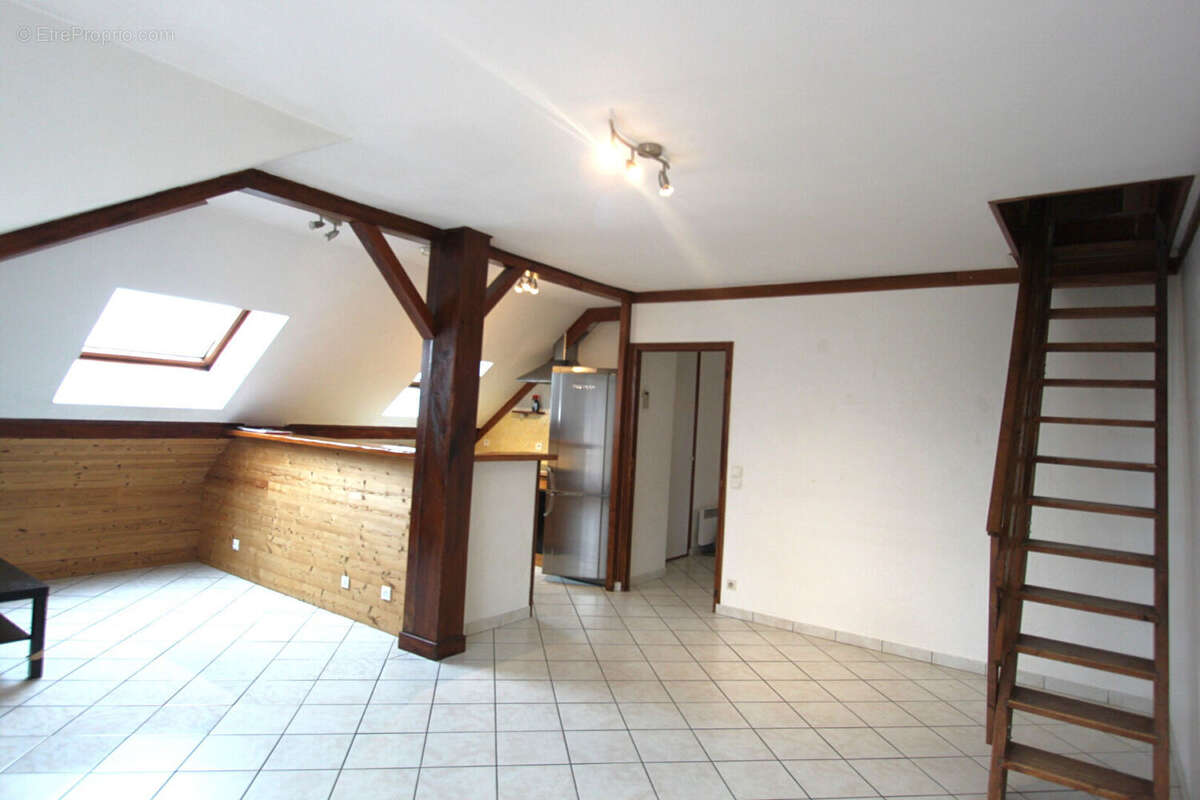 Appartement à SAINT-MARTIN-BELLEVUE