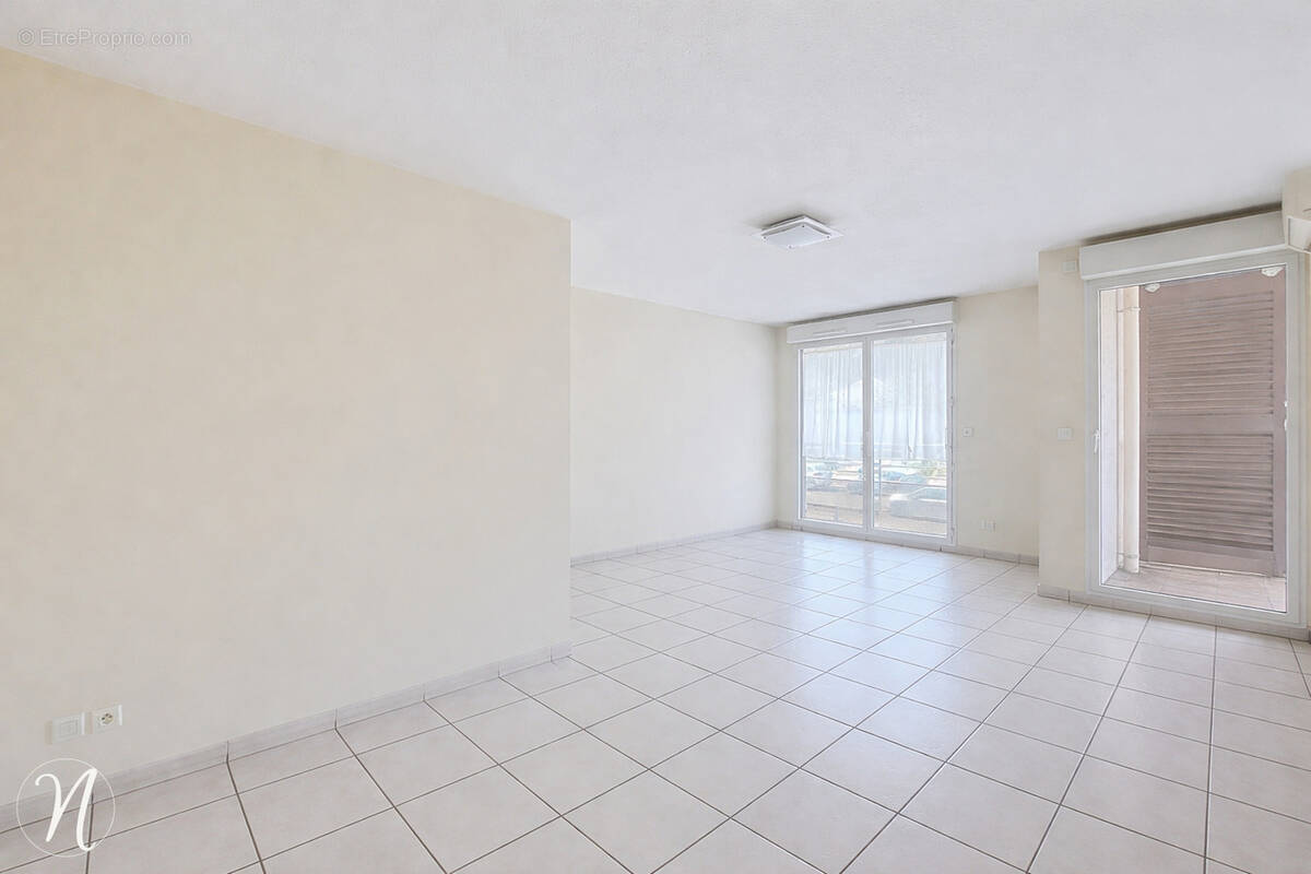 Appartement à OULLINS