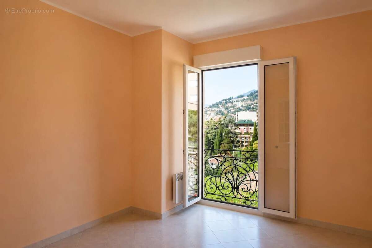 Appartement à MENTON