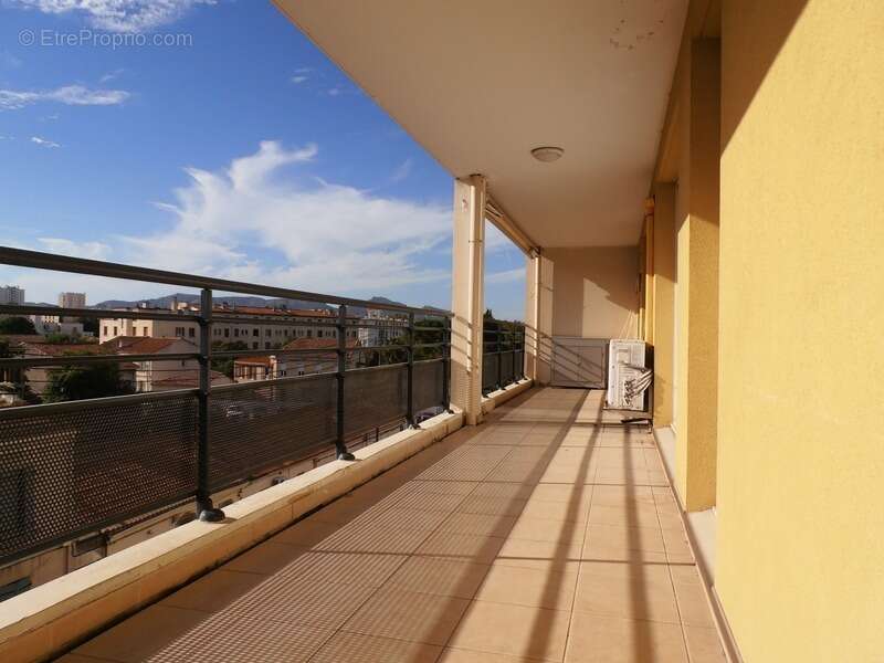 Appartement à MARSEILLE-10E