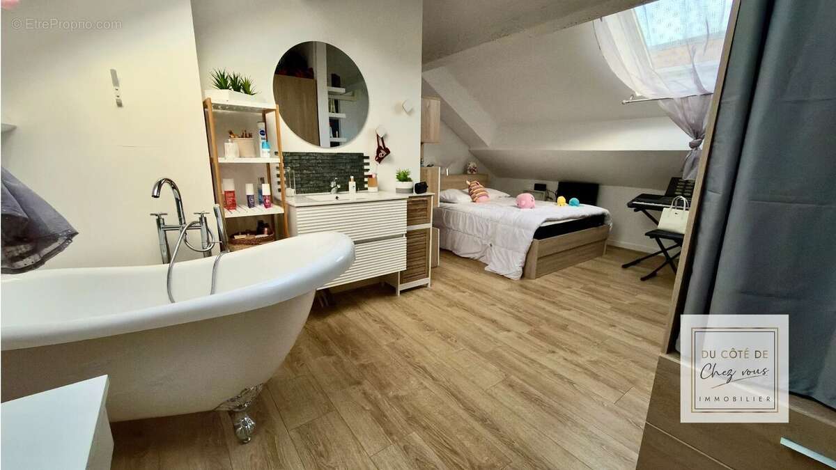 Appartement à SAINTE-SAVINE
