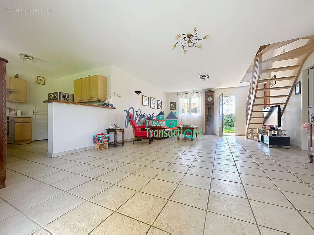 Maison à LILLEBONNE