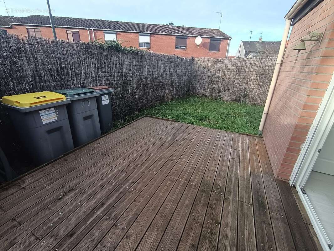 Maison à NEUVILLE-EN-FERRAIN