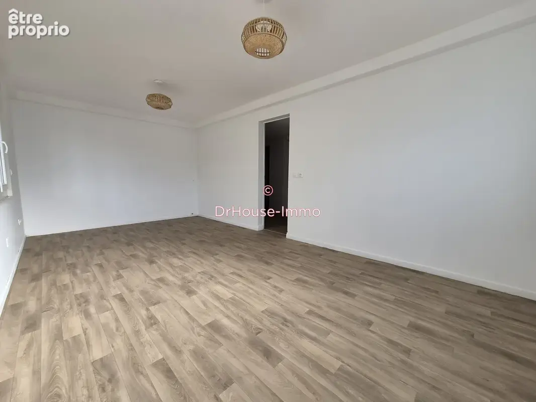 Maison 10 pièces 185 m² à vendre à Les Mureaux (78130) - photo 5