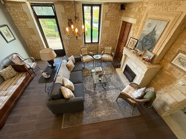 Maison à SAINT-SORLIN-DE-CONAC