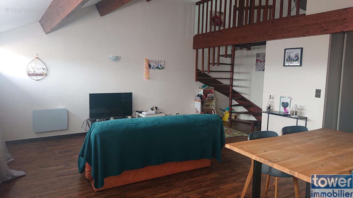 Appartement à VILLEFRANCHE-DE-ROUERGUE