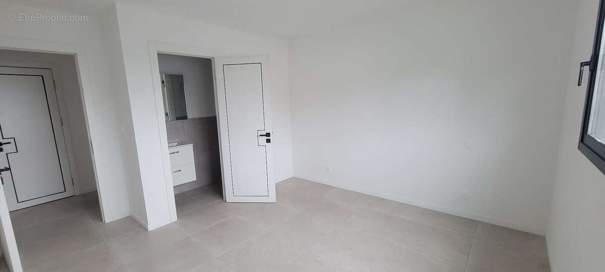 Maison à SAINT-MELAINE-SUR-AUBANCE