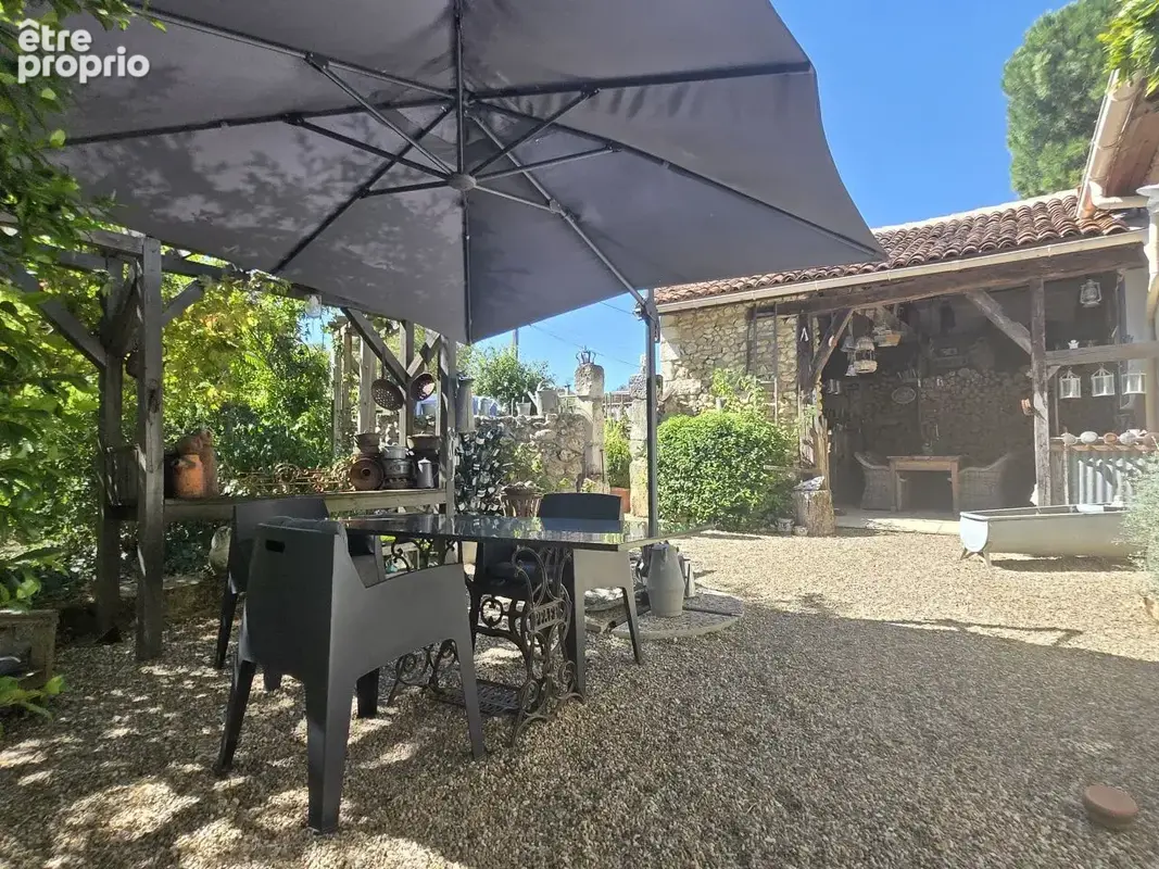 Maison en pierres en harmonie avec son jardin! - photo 22