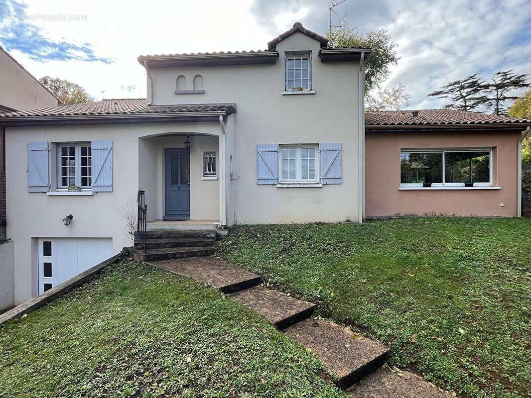 Maison à SAINT-BENOIT