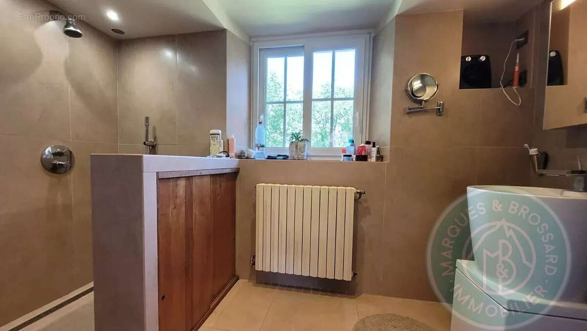 Maison à LEMBEYE