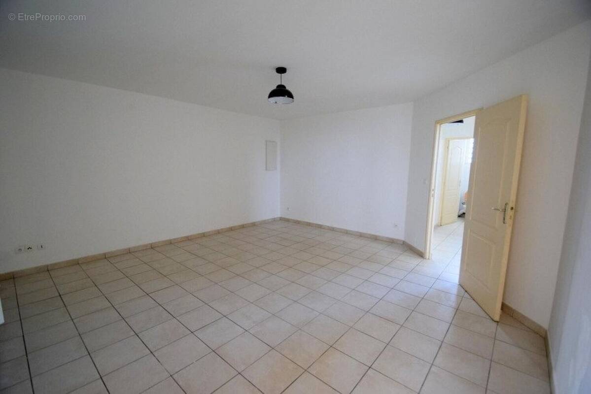 Photo 1 - Appartement à LE TAMPON