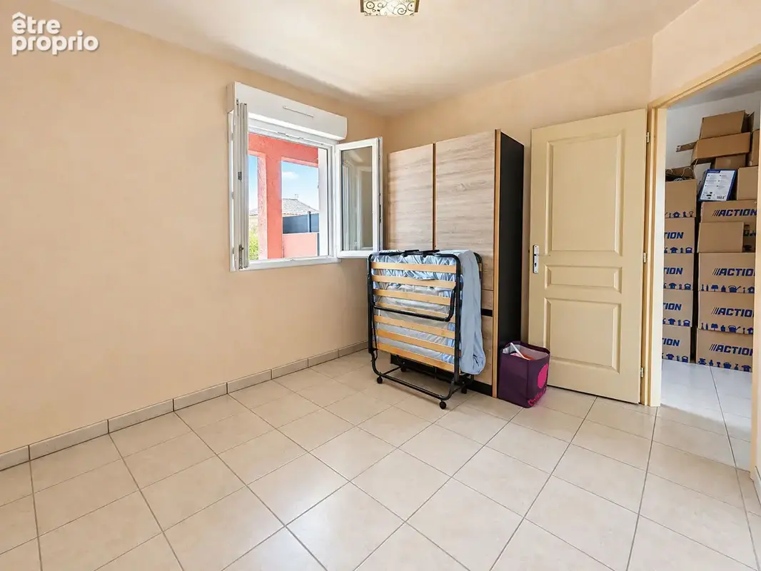 Villa plain-pied, 3 chambres, piscine, garage et dépendance attenante - photo 14