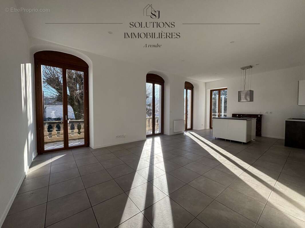 Appartement à SAINTE-COLOMBE