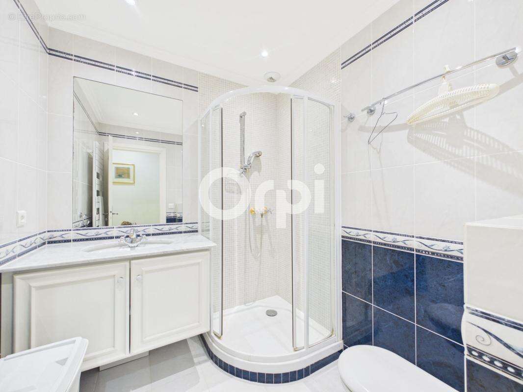Appartement à MANDELIEU-LA-NAPOULE