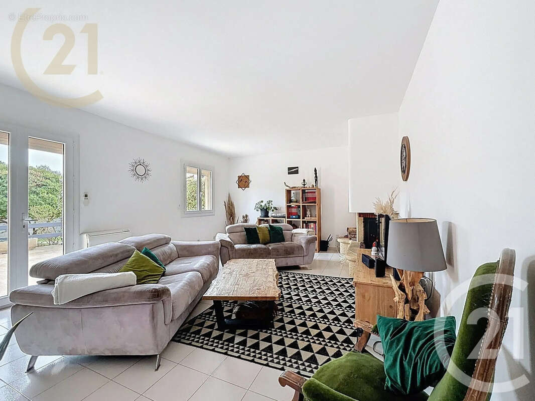 Maison à VILLENEUVE-LES-MAGUELONE