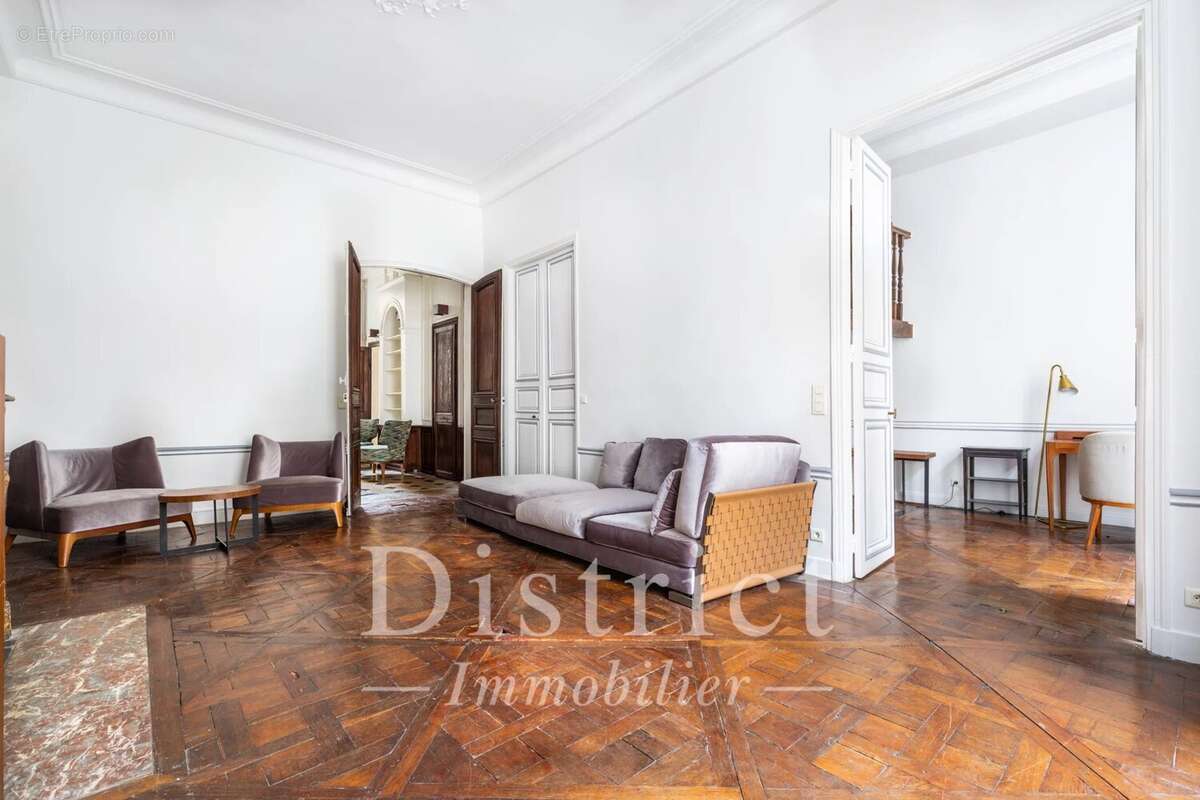 Appartement à PARIS-4E