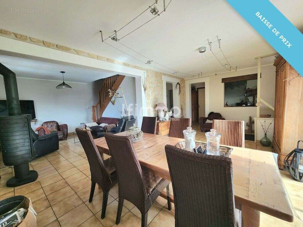 Maison traditionnelle avec étang - photo 2