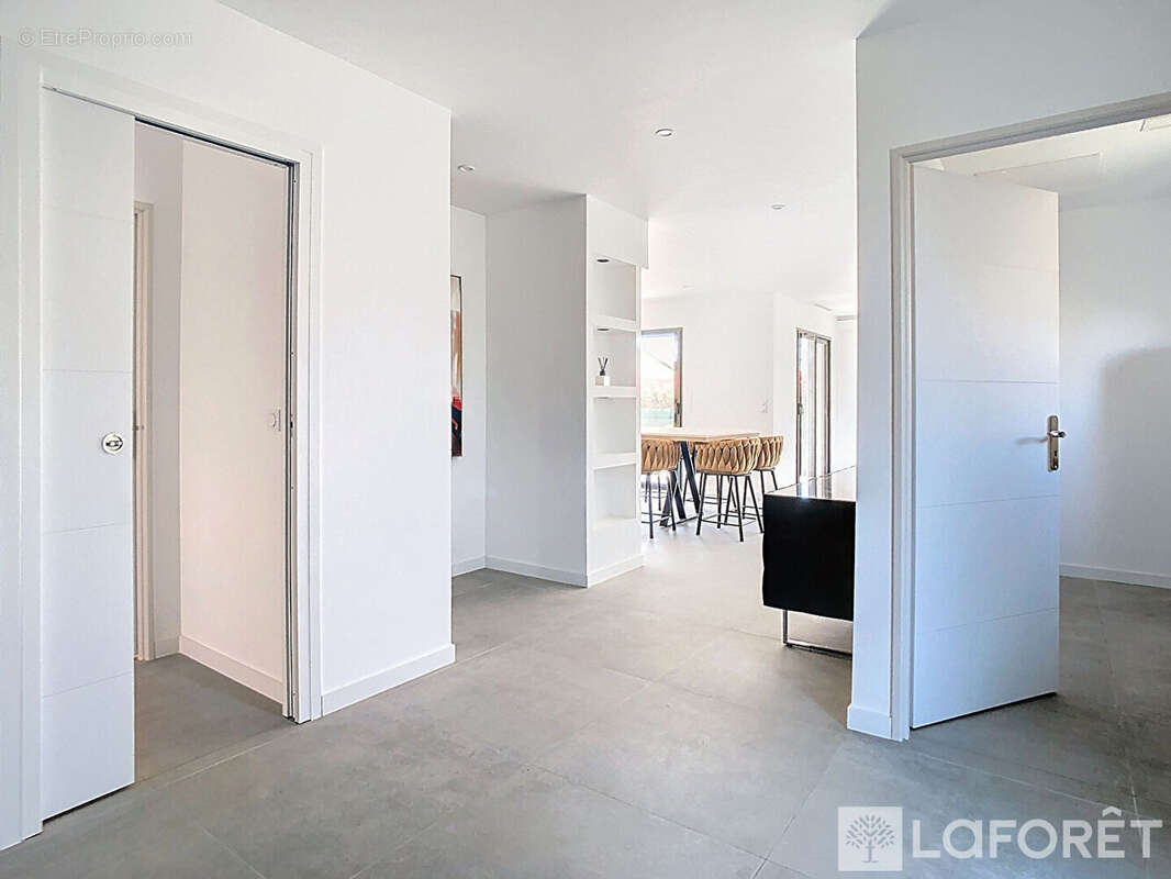 Maison à BUZET-SUR-TARN