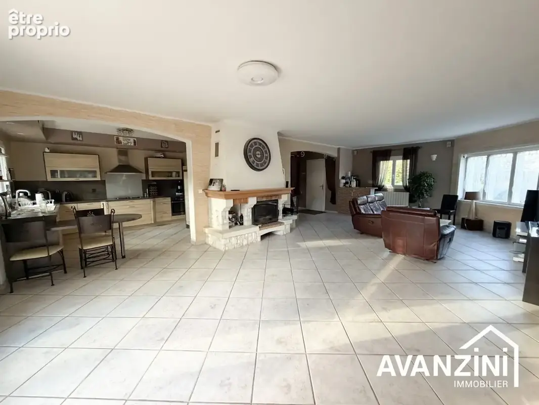 Maison 6 pièces 175 m² à vendre à Villiers-Sur-Morin (77580) - photo 2