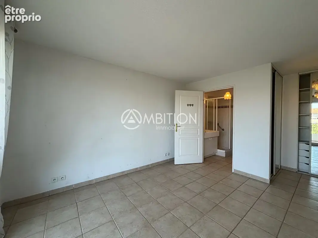 Appartement T4 exceptionnel Vue Mer à Fréjus - photo 9