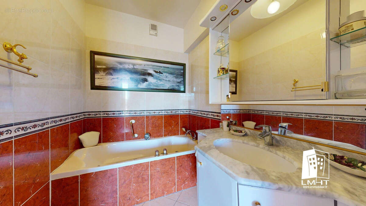 Appartement à VILLE-D&#039;AVRAY