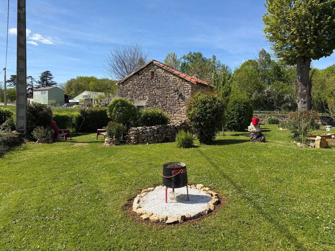 Photo 3 - Maison à CAYLUS