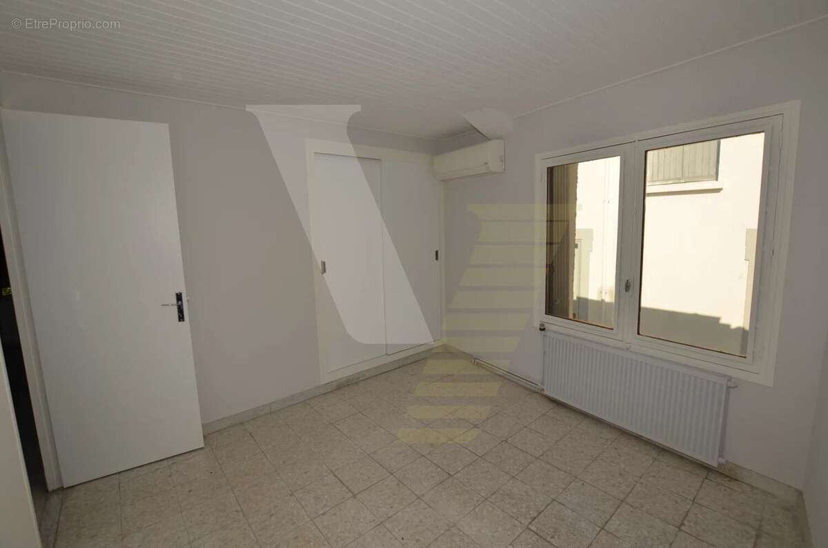 Maison à SERVIAN