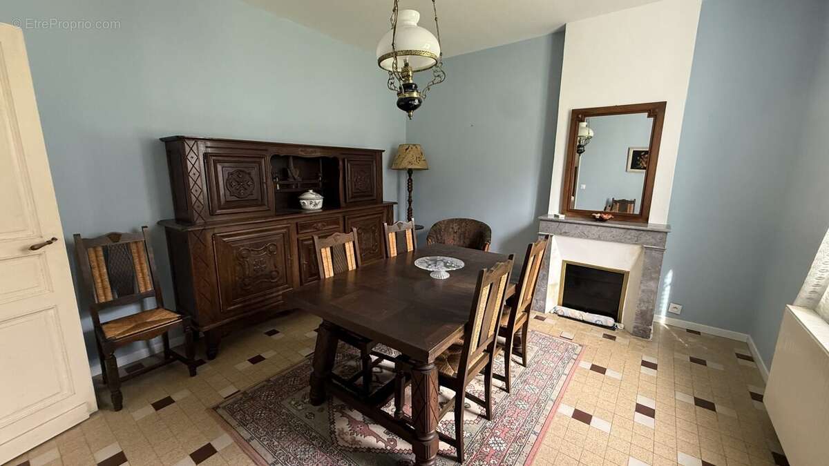 Maison à LUXEY