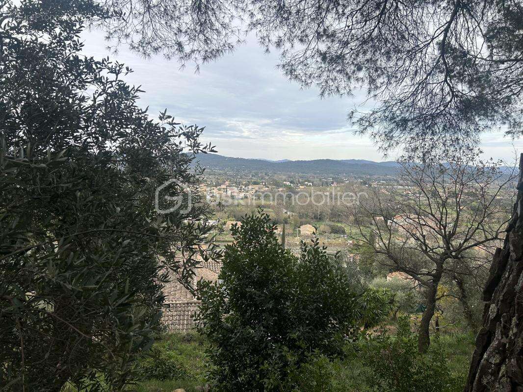 Terrain à SOLLIES-VILLE