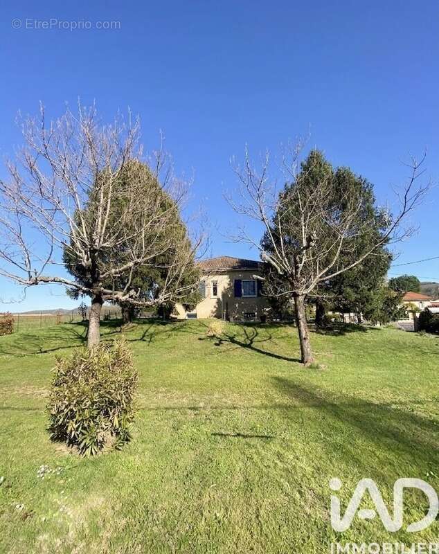 Maison 110 m² à Anglars-Juillac  - photo 4