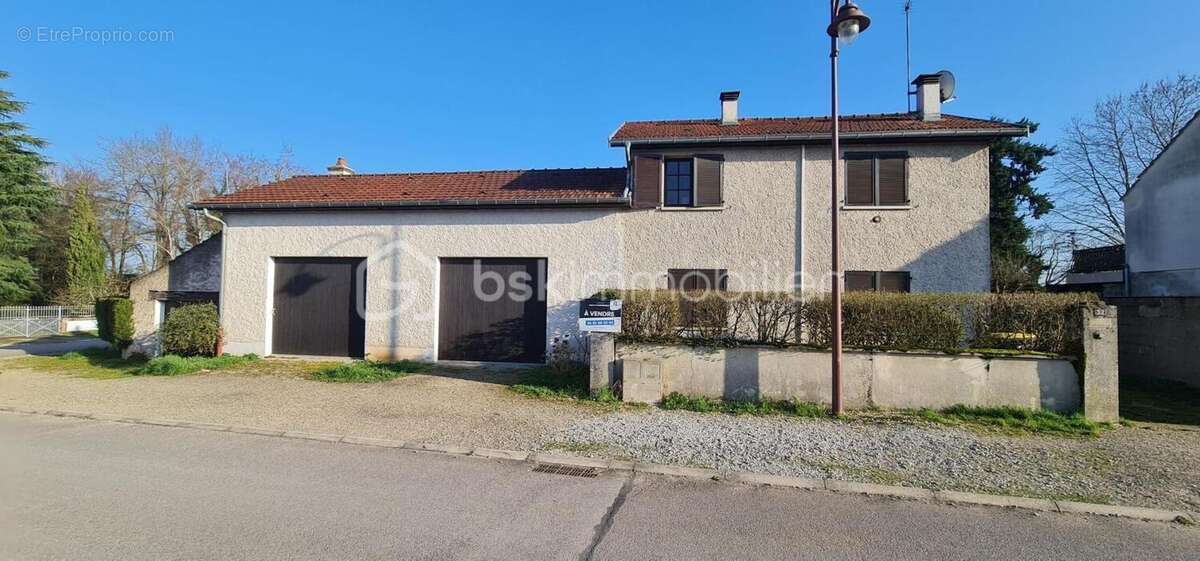 Maison à SEURRE
