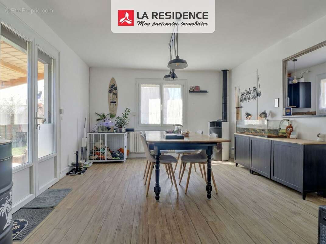 Maison à CRIQUEBEUF-SUR-SEINE