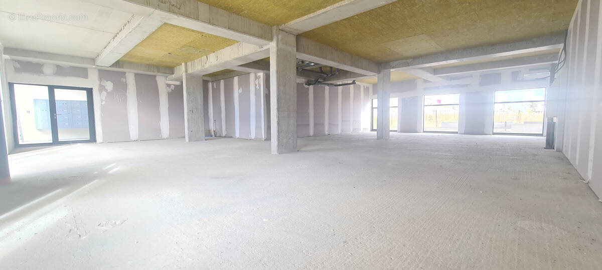 Commerce à COLOMIERS