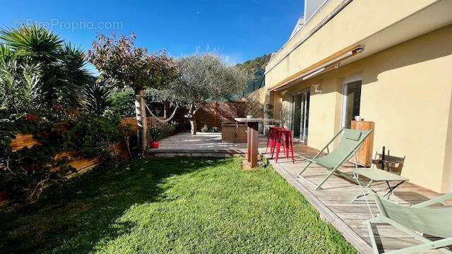 Appartement à EZE