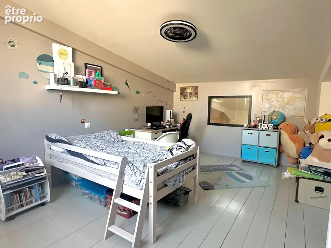 GONDREVILLE  - Loft 5 pièces - 237 m² - photo 12