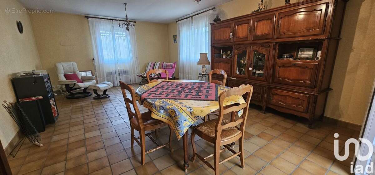 Photo 3 - Maison à SORGUES