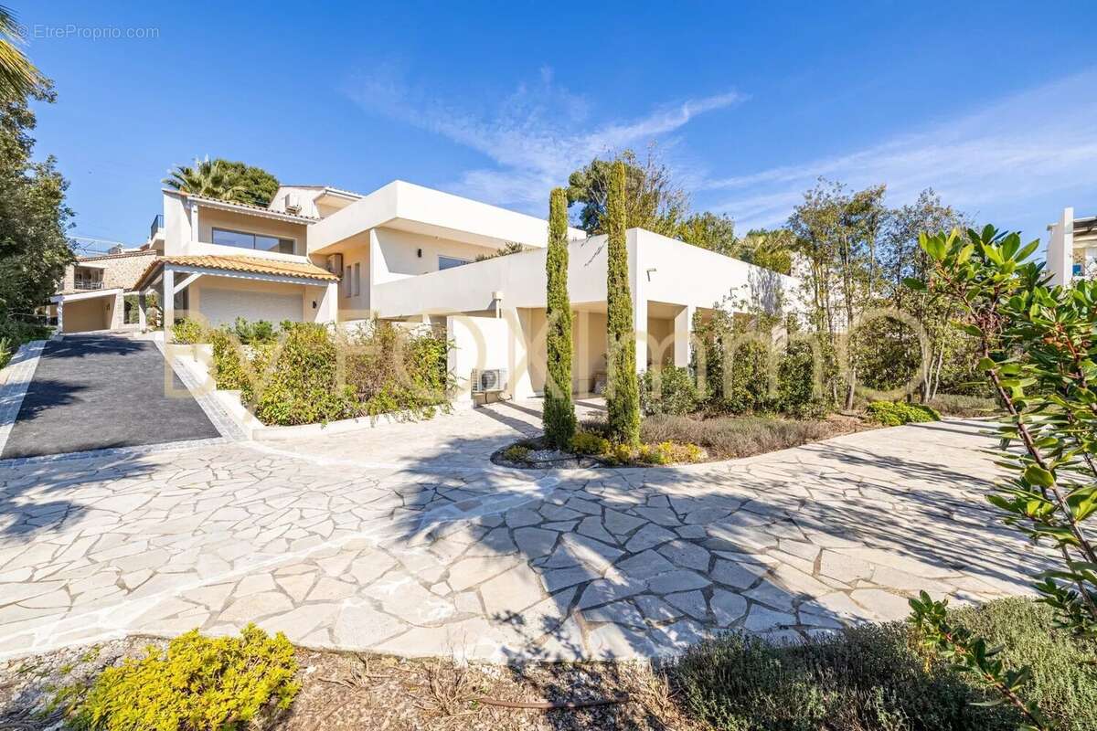 Maison à CAGNES-SUR-MER