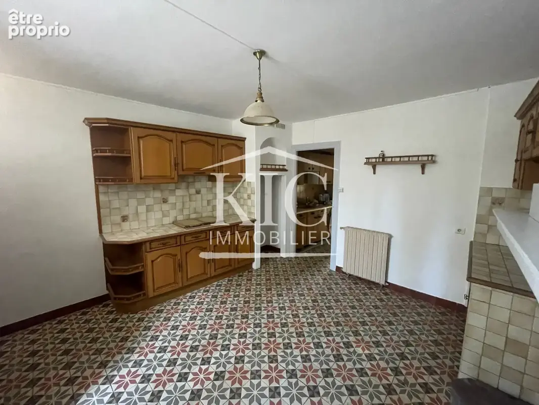 Proche carcassonne - ensemble immobilier 243 m2 - 2 maisons - 3 garages - 2 greniers aménageables - photo 4